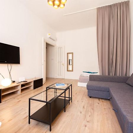 Budapest4U - New Apt In The Central Of Boedapest Buitenkant foto